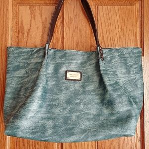 Coco and Carmen tote
